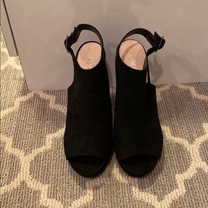 Bar lll black suede platform heels